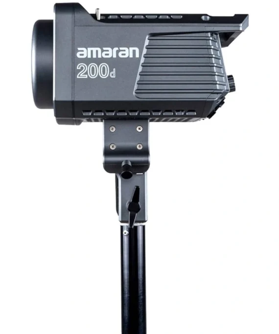 Amaran 200D LED Light, Bring broadcast brightness and clean daylight color to your set with the Amaran 200D. This compact, Bowens-mount studio LED light