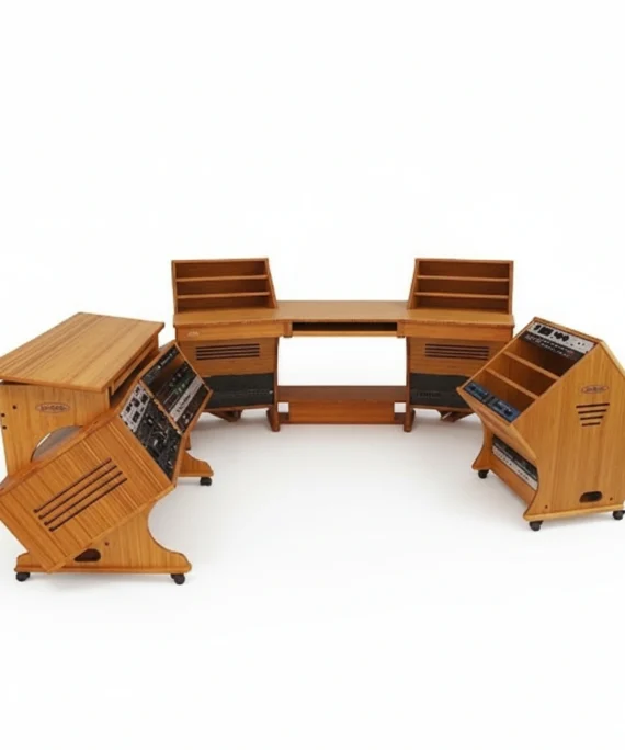Studio Workstation with 24U Rack Space – Solid Wood Recording Desk for Professional Studios across Cairo, Egypt, and the Gulf region.////مكتب الاستوديو المتكامل مع مساحة Rack 24U في مصر ومنطقة الخليج.